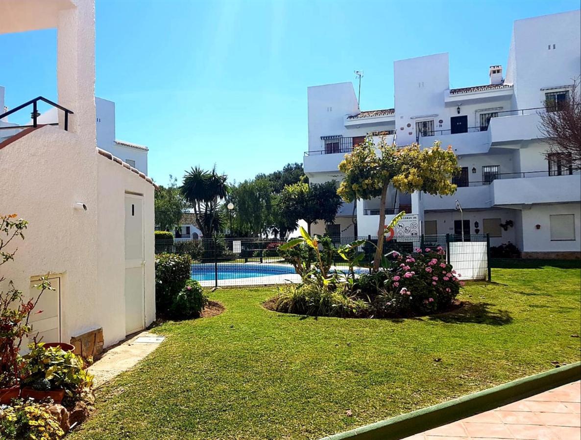Los Geranios - Beach Apartment Ла-Кала-де-Міхас Екстер'єр фото